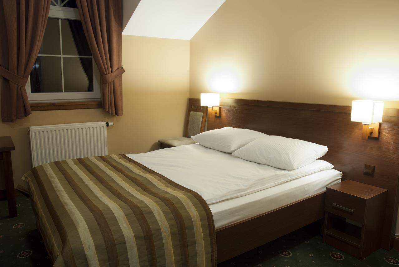 Hotel Dwor Galicja Stalowa Wola Kültér fotó