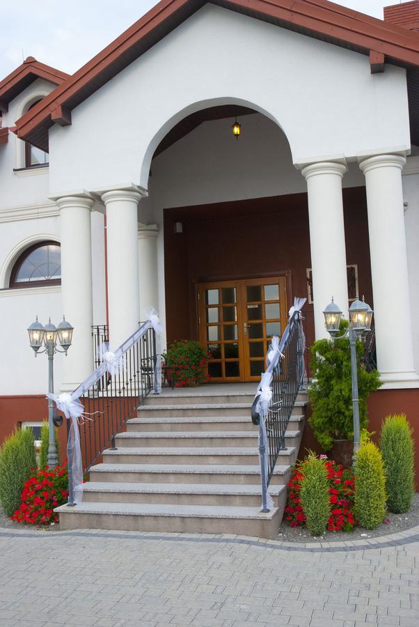 Hotel Dwor Galicja Stalowa Wola Kültér fotó